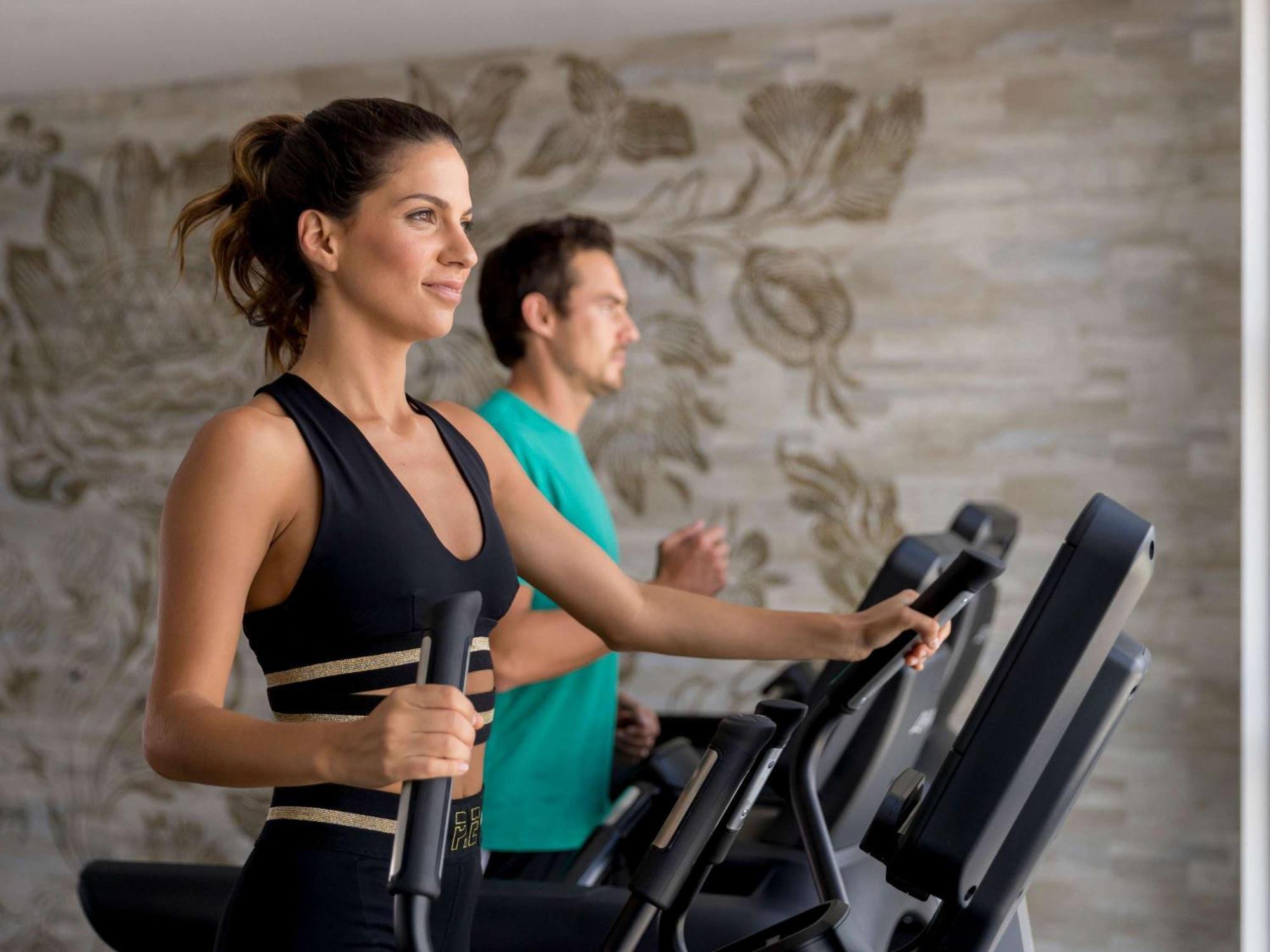 The William Inglis Mgallery Warwick Farm Εξωτερικό φωτογραφία Elliptical cross trainer
