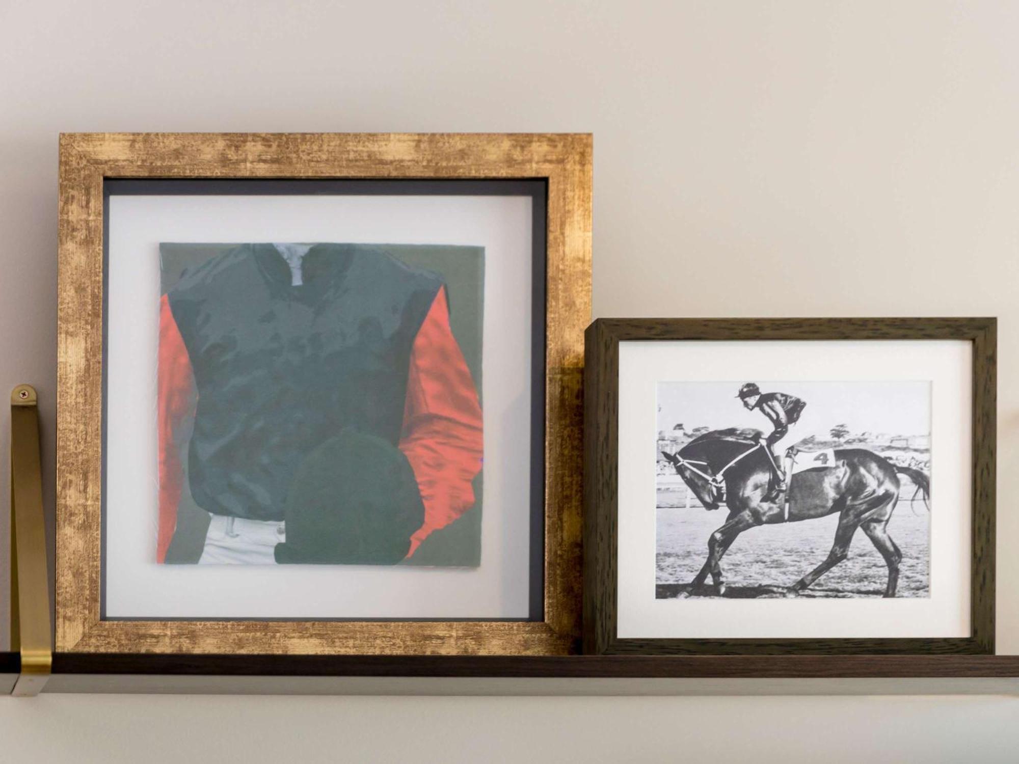 The William Inglis Mgallery Warwick Farm Εξωτερικό φωτογραφία Framed photographs